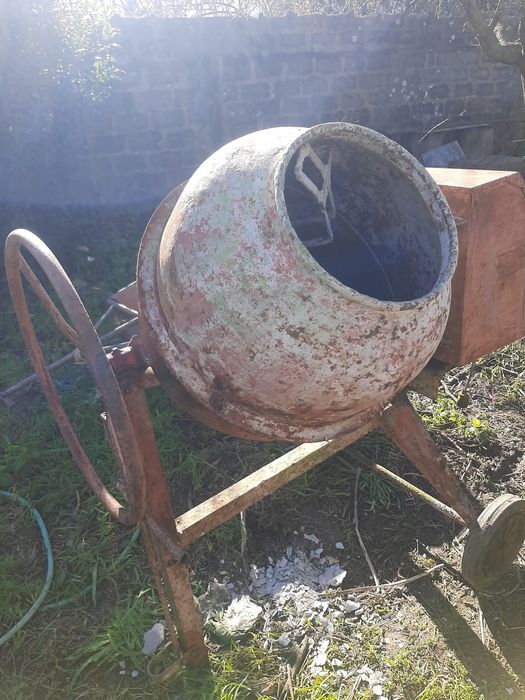 Betoneira em bom estado