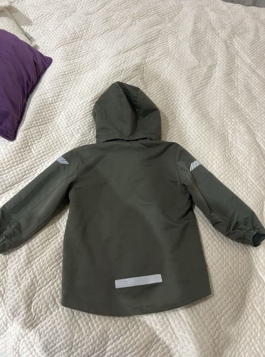Куртка весняна h&m на флісі водо и ветронепродуваемая 104см