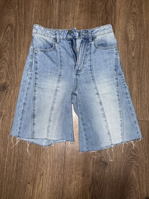 Шорти Stradivarius (розмір 32) по коліно