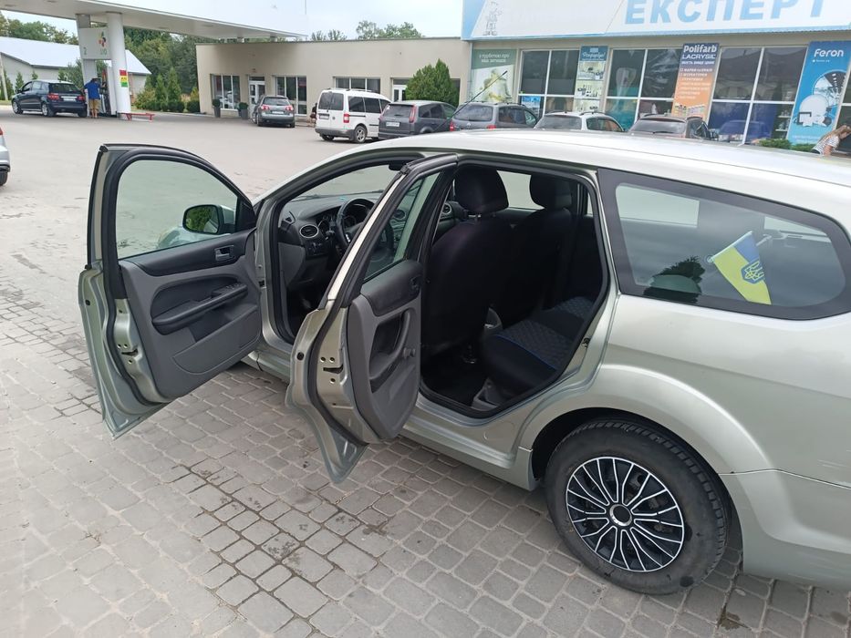 Автомобіль Ford Focus 2009