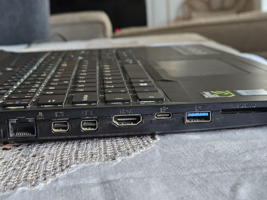 Portátil i5-8300H | 32GB RAM | SSD 256GB | GTX 1050 | Full HD