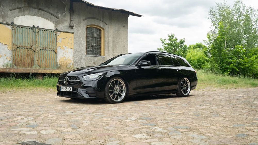 Mercedes-Benz Klasa E Mercedes - Benz E300 AMG