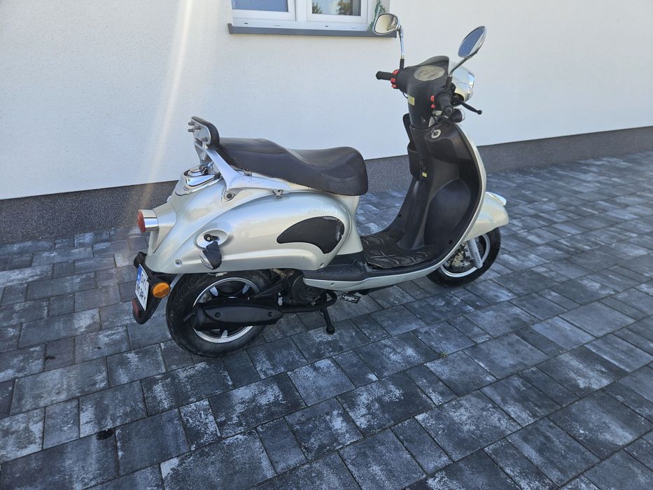Skuter Romet Motors 50cm poj 4T, nowy  gaznik i akumulator, transport