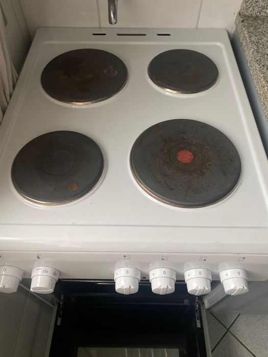 Fogão VOX EHB5010WG como novo