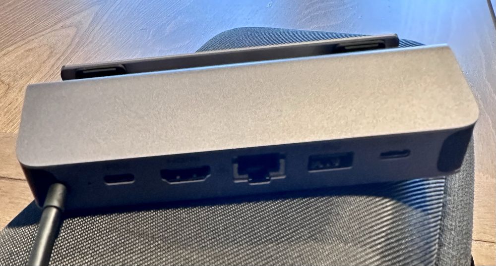 Steam Deck OLED 512gb + Anker Docking Station