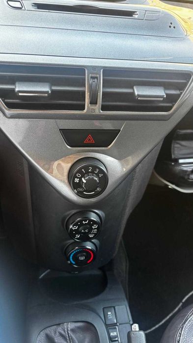 Toyota iQ 1.0 gasolina