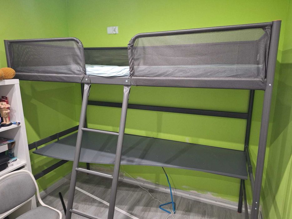 Łóżko na antresoli ikea