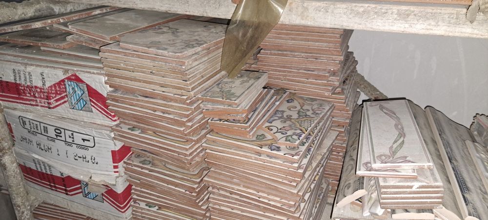 Azulejos, Pavimento Tijoleira