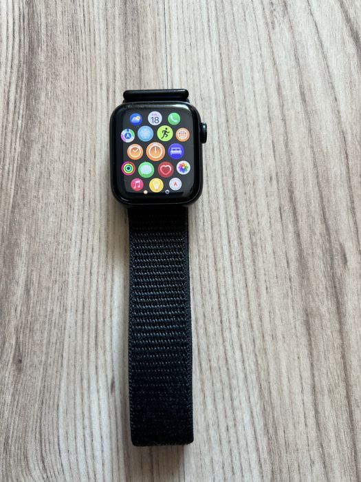 Zegarek Apple Watch SE 2gen GPS 40mm koperta z aluminium (północ) + 7 pasków