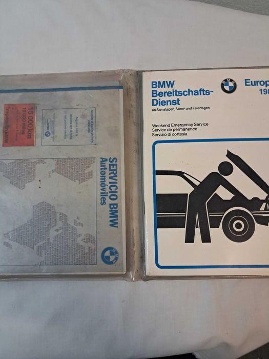 Manuais do carro ou proprietário