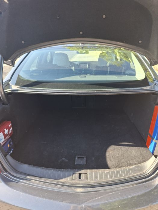 Opel insígnia 1.6 gasolina com 160.000klm