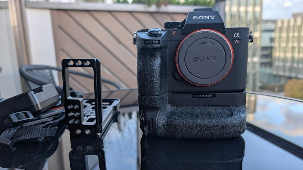 Sony Alpha 7RIIIA ILCE-7RM3A 9k