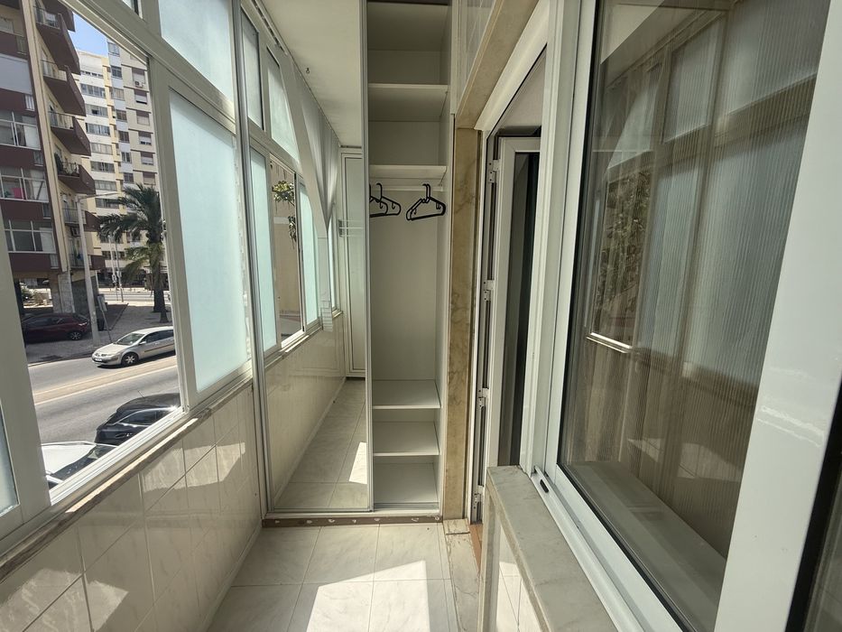 Aluga-se estudio em Faro - Penha