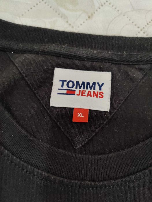 Camisola Tommy Hilfiger tam. XL em excelente estado