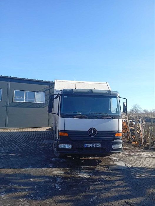 Продаж | Вантажний автомобіль Mercedes-Benz Atego 2004 року в гарному стані