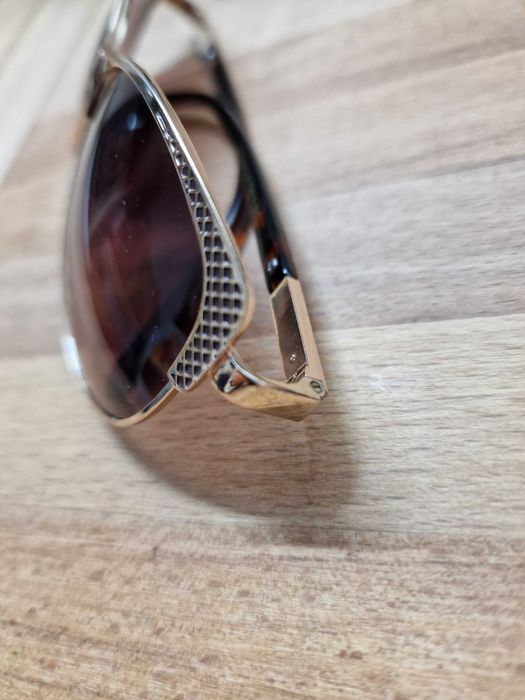 Przeciwsłoneczne okulary Tahari