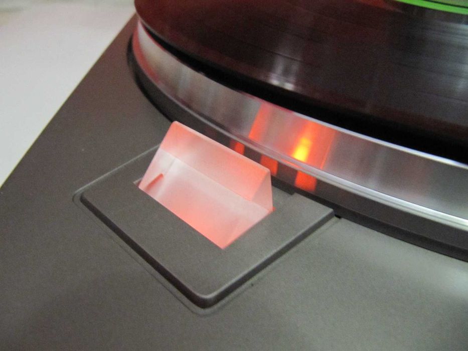 HITACHI HT-356 HI-FI *Direct-Drive/Quartz/Automatic – Програвач Вінілу