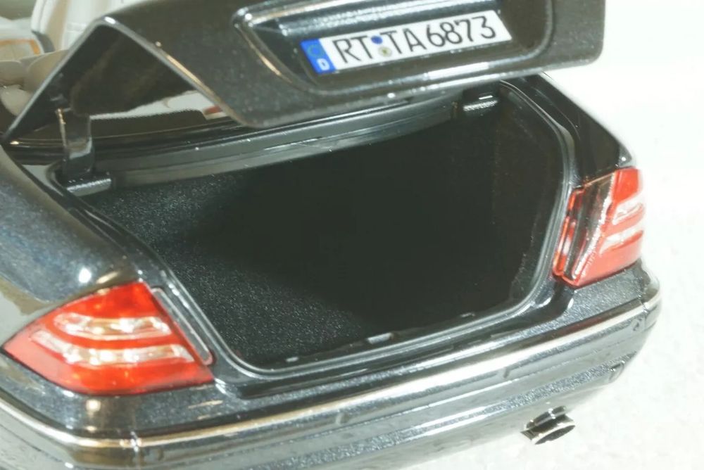 Norev 1:18 Mercedes-Benz AMG S 55 V220 99/02