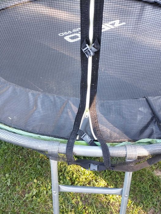 Trampolina ZIPRO Jump Pro OUT 8FT 252 cm z siatką zewnętrzną