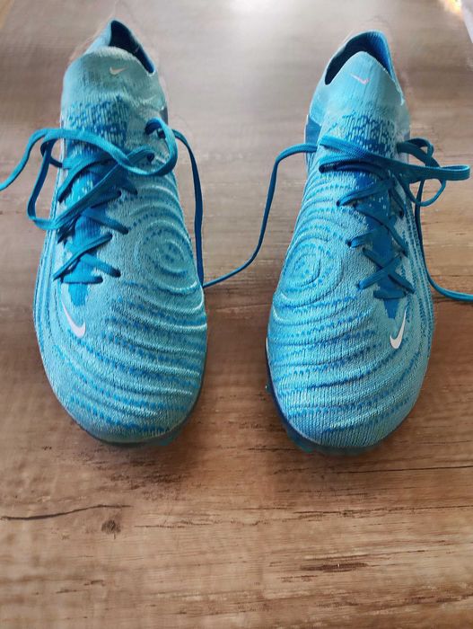 Buty piłkarskie korki