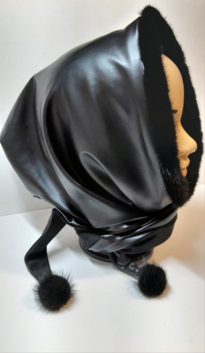 Стильна косынка-капор