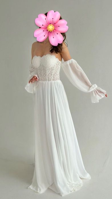 Весільна сукня в ідеальному стані