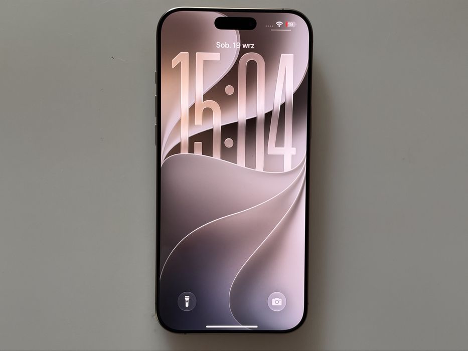 iPhone 16 Pro Max Desert Titanium 512GB kondycja baterii 92%