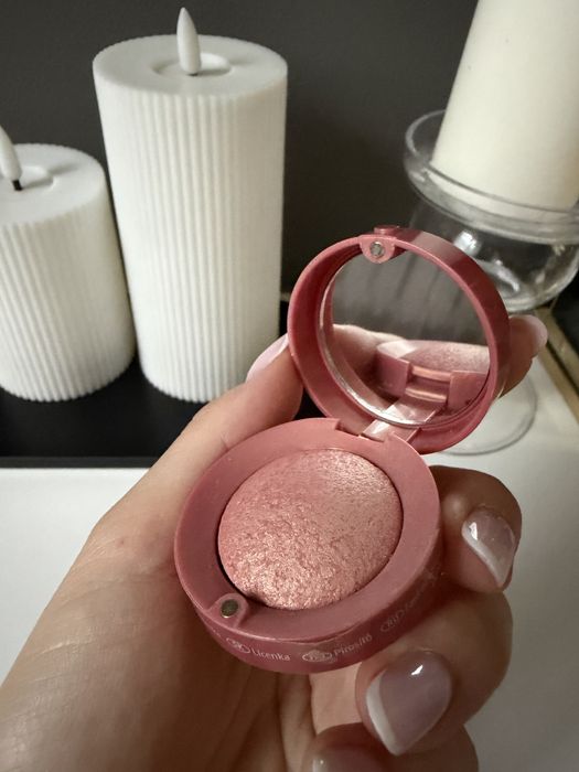 Bourjois nowy róż rozświetlający Lilas d’or