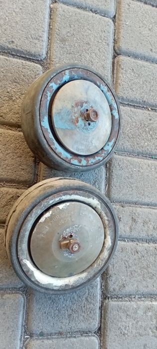Колеса до тачки ( діаметр 15см)