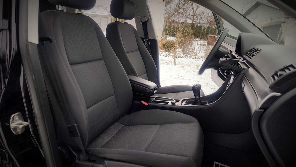 Audi A4 в B7 кузові. 2006р 1.6Mpi розмитнений клімат!