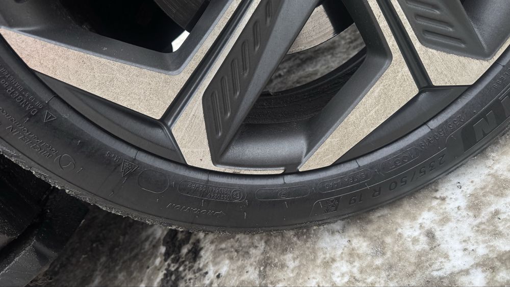 Продам гуму MICHELIN