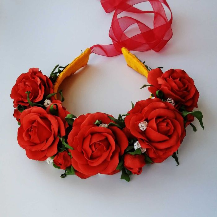 Український віночок червоний пишний з трояндами обруч вінок з квітами