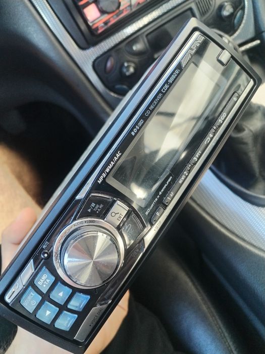 Radio alpine cde 9882ri
