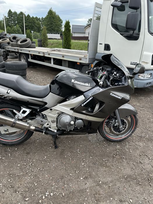 Kawasaki zzr 600