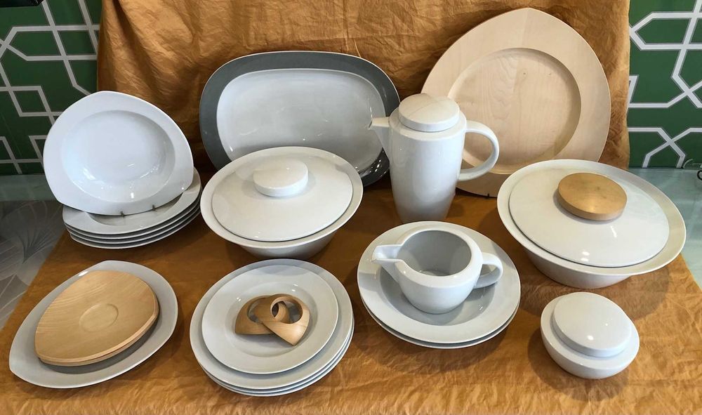 conjunto de peças de mesa em porcelana premium da marca "thomas", três coleções
