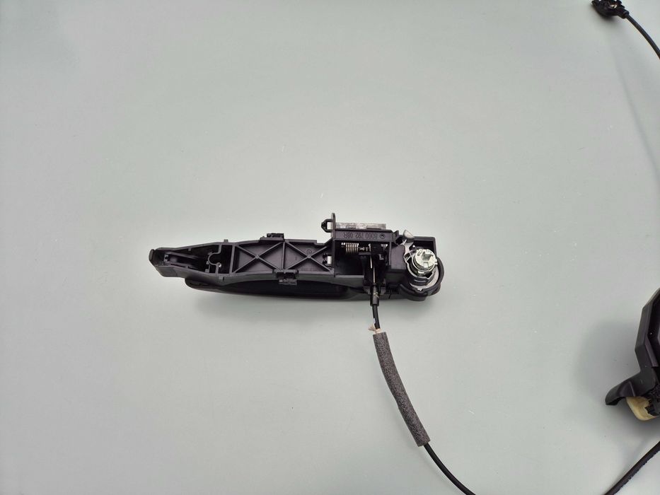 Lewy Przód Zamek Drzwi Kierowcy Klamka 6PIN Trafic III Vivaro B 14r >.