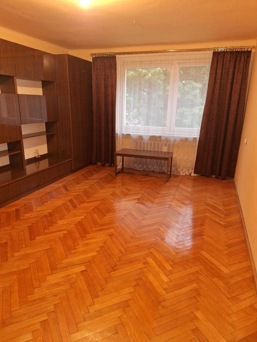 Mieszkanie 2-pokojowe, 1 piętro, 50m2 w dobrej lokalizacji.