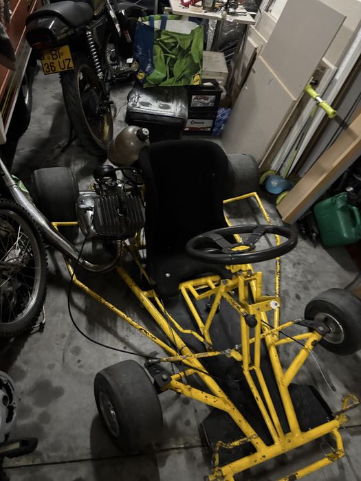 Vendo karting sem motor