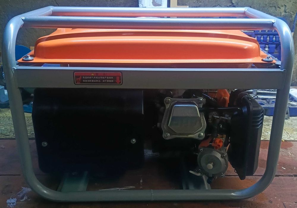 Генератор (2.8-3 кВт)