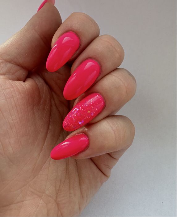 Manicure hybrydowy na naturalnej plytce