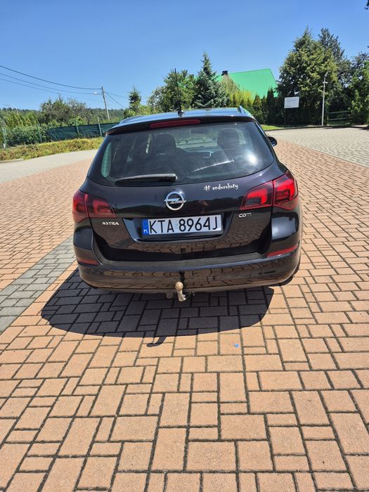 Sprzedam auto opel astra j