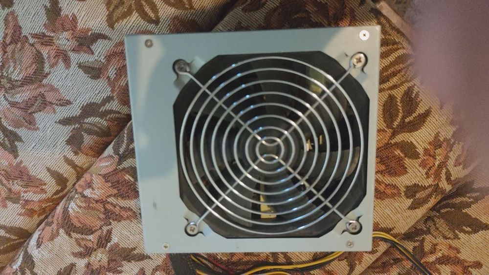 рабочий блок питания