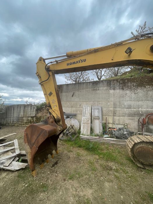 Máquina Komatsu pc150