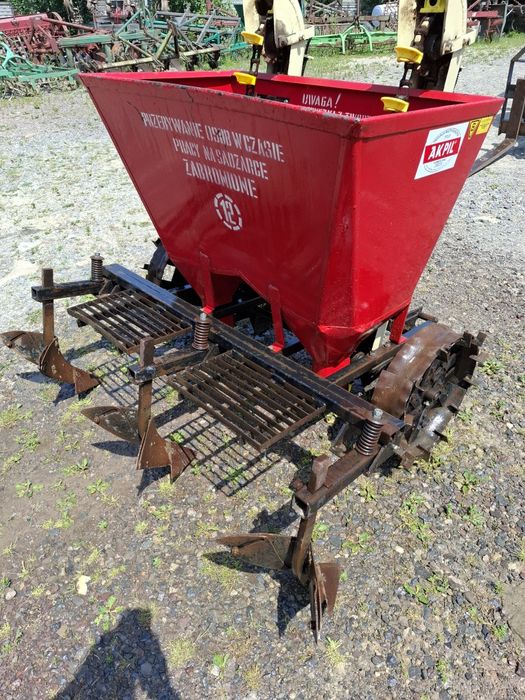 Kopaczka elewatorowa sadzarka