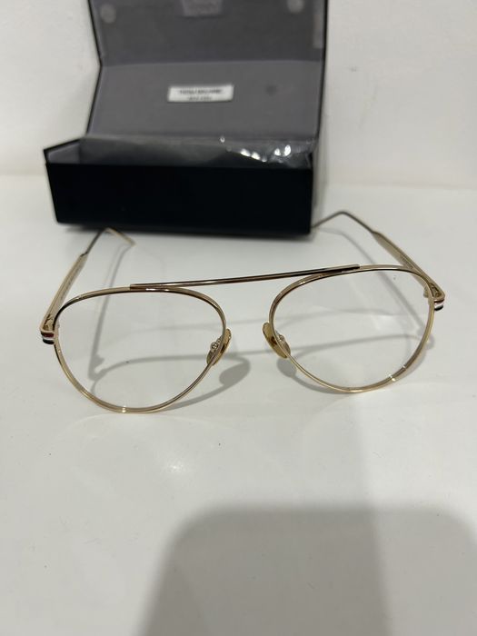 Okulary zerówki firmy Thom Browne
