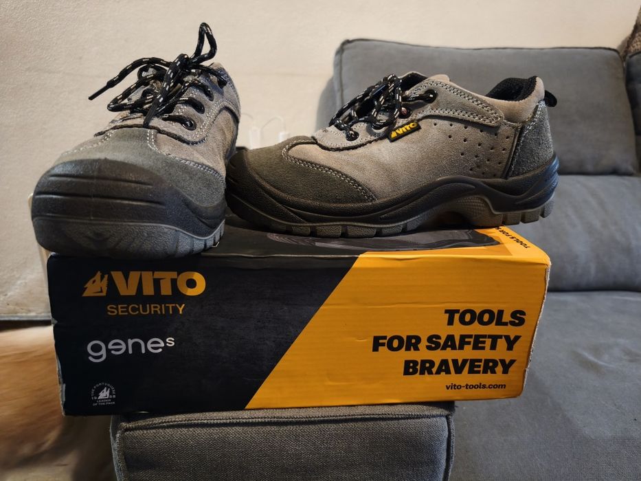 Vendo botas de segurança