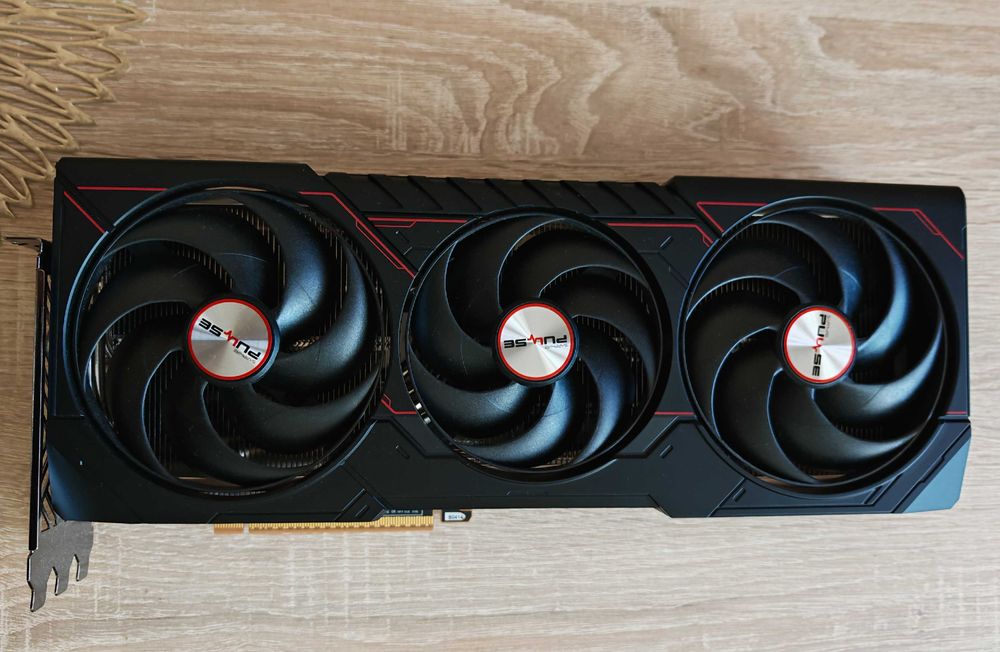 Sapphire Pulse Radeon RX 9070 XT 16GB