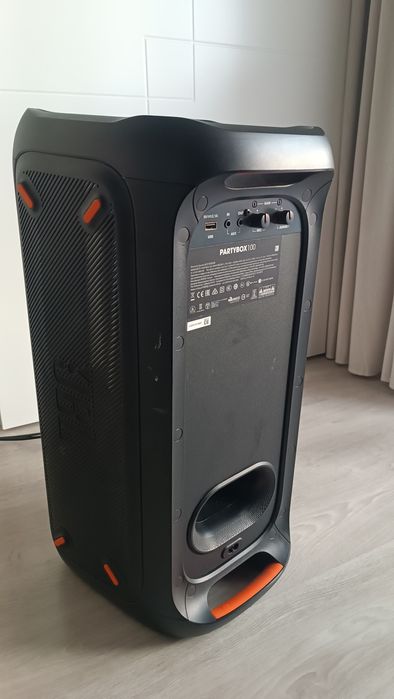 JBL partybox 100