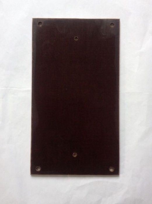 Текстолитовая пластина