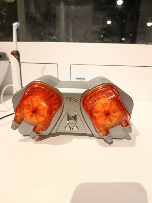 system dozujący i pomiaru płynów Neptune Systems Apex DOS. Polecam 
J